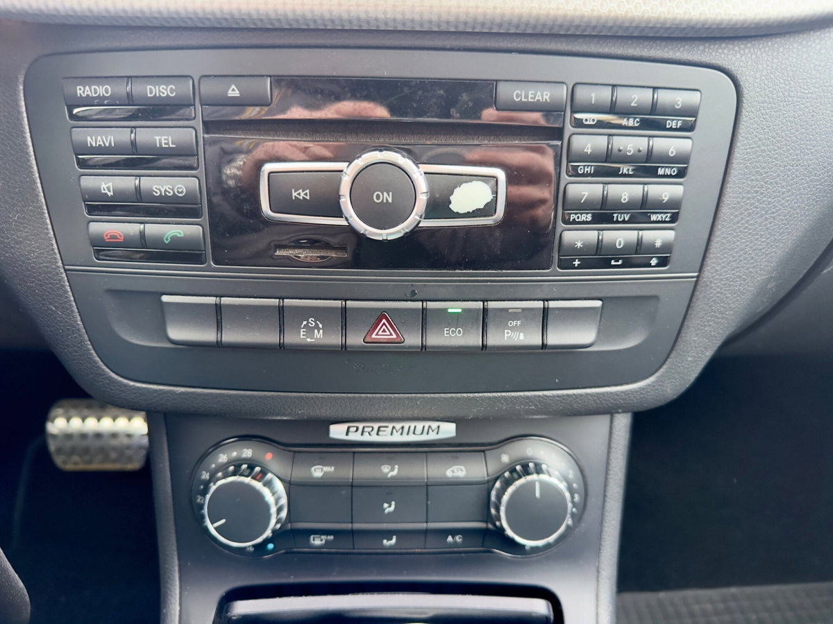 Mercedes-Benz Classe B 200 BlueEFFICIENCY Premium (14)