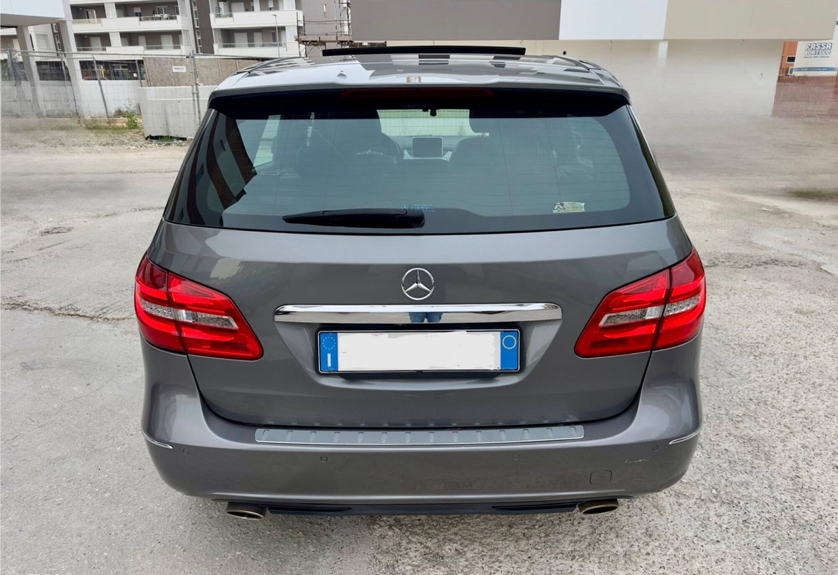 Mercedes-Benz Classe B 200 BlueEFFICIENCY Premium (5)