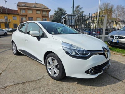 Renault Clio 1.2 75CV 5 porte Wave (3)