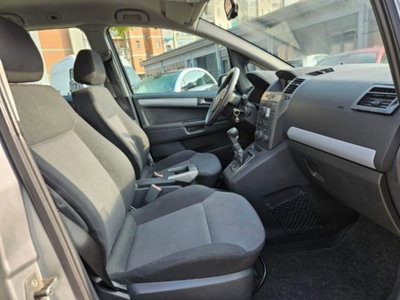 Opel Zafira 1.9 CDTI 120CV Cosmo (11)