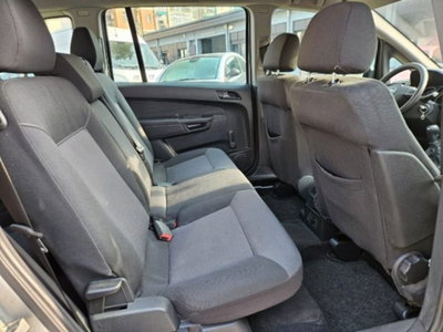 Opel Zafira 1.9 CDTI 120CV Cosmo (12)