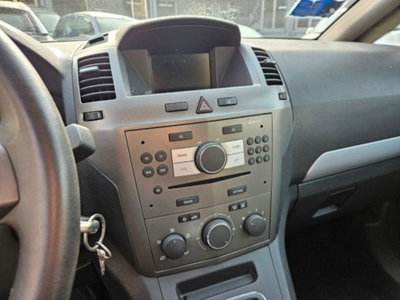 Opel Zafira 1.9 CDTI 120CV Cosmo (14)