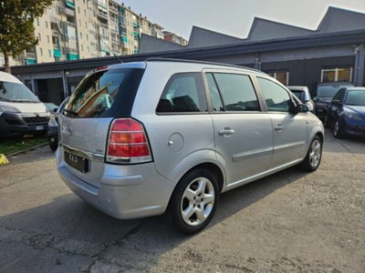 Opel Zafira 1.9 CDTI 120CV Cosmo (3)