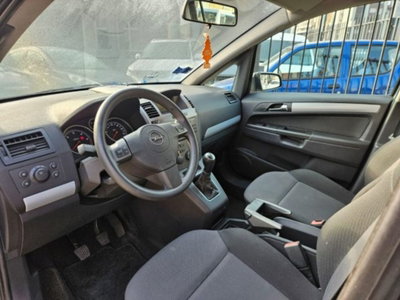 Opel Zafira 1.9 CDTI 120CV Cosmo (6)