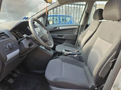 Opel Zafira 1.9 CDTI 120CV Cosmo (7)