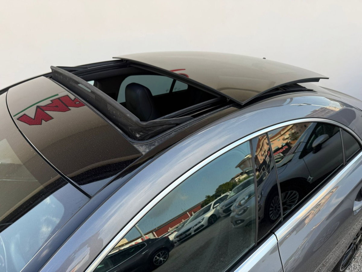 Mercedes-Benz CLA 200 d Premium (11)