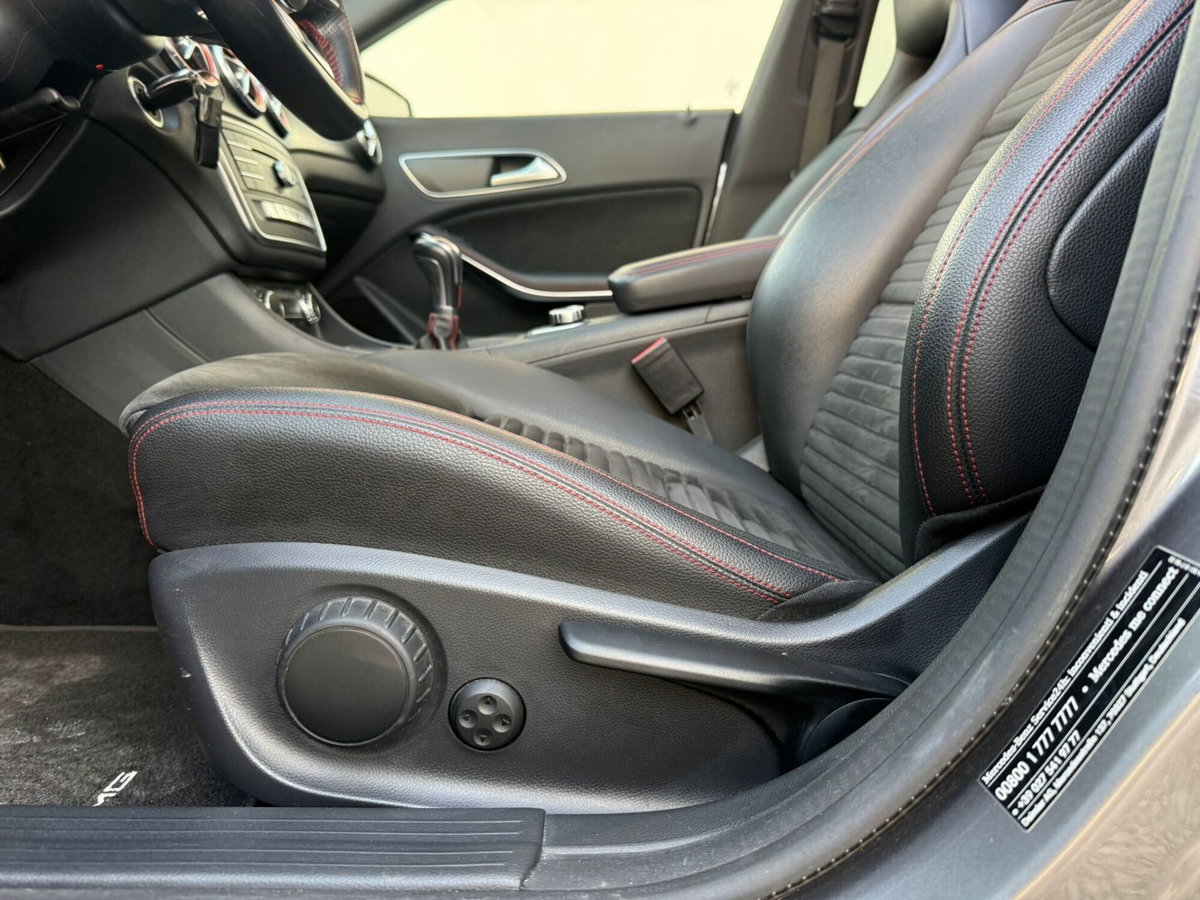 Mercedes-Benz CLA 200 d Premium (12)