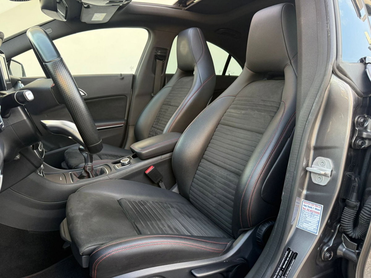 Mercedes-Benz CLA 200 d Premium (13)