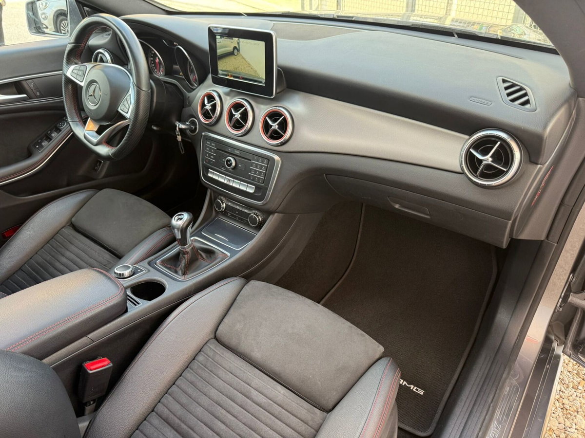 Mercedes-Benz CLA 200 d Premium (20)