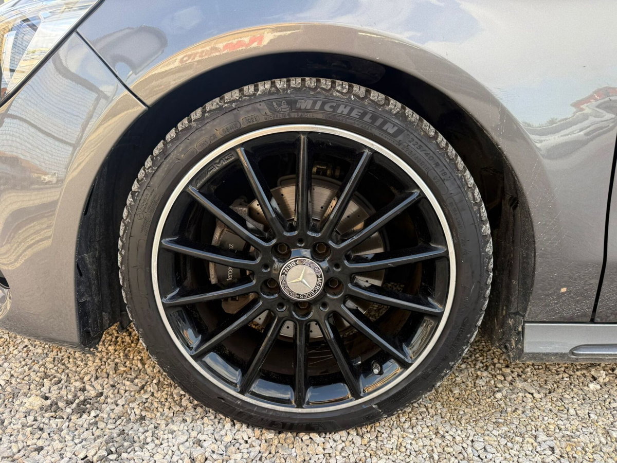 Mercedes-Benz CLA 200 d Premium (9)