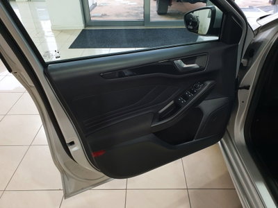 Ford Focus 1.5 EcoBlue 115 CV automatico 5p. ST-Line Style (6)