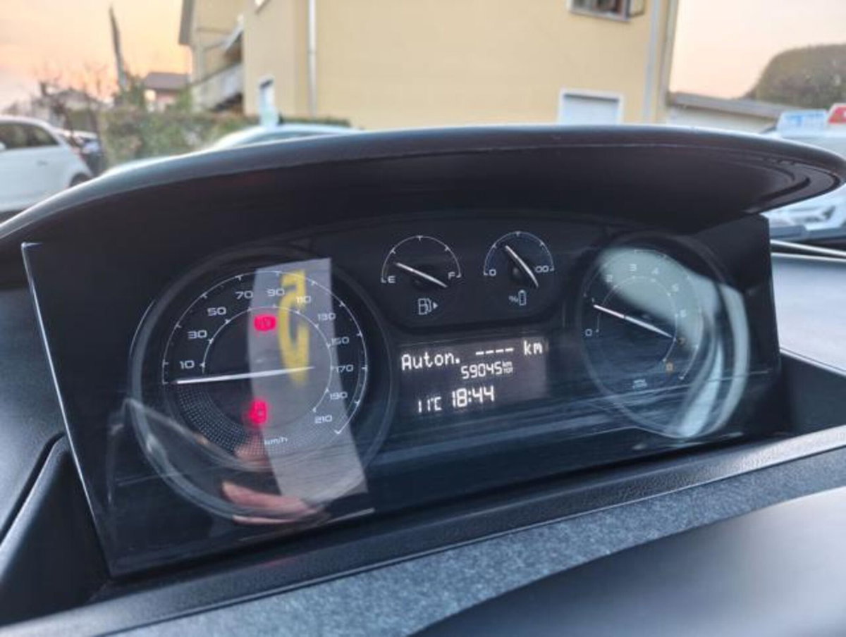 Lancia Ypsilon 1.0 FireFly 5 porte S&S Hybrid Ecochic A. Ferretti (7)