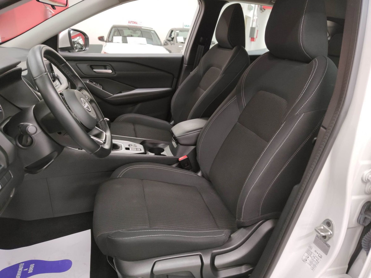 Nissan Qashqai 1.3 mhev N-Connecta 2wd 140cv (13)