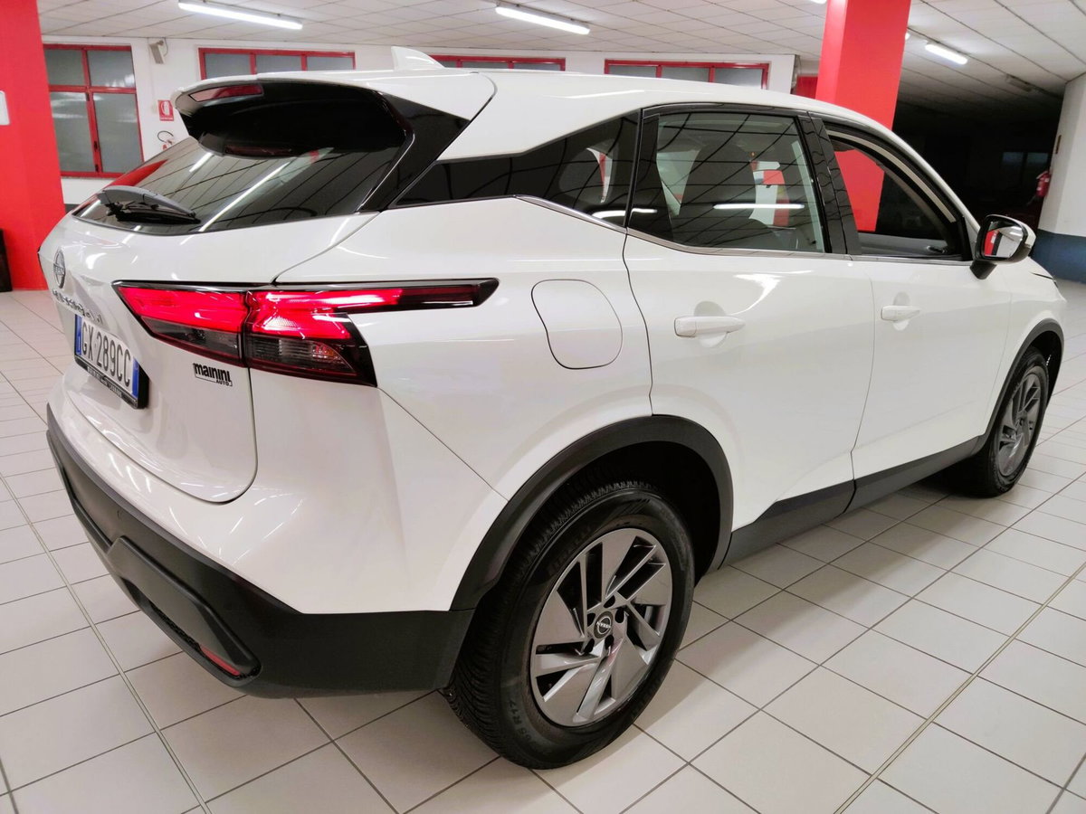 Nissan Qashqai 1.3 mhev N-Connecta 2wd 140cv (4)