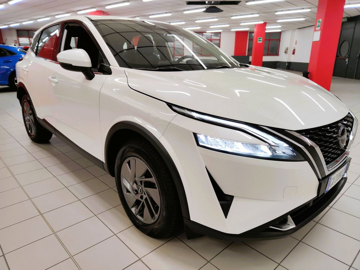 Nissan Qashqai 1.3 mhev N-Connecta 2wd 140cv (3)