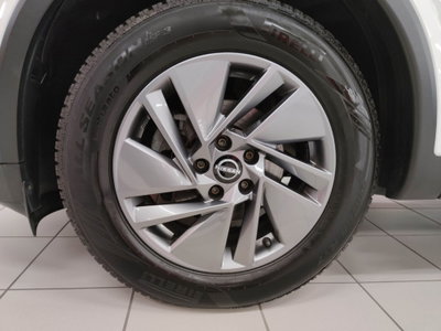 Nissan Qashqai 1.3 mhev N-Connecta 2wd 140cv (9)