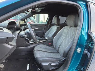 Peugeot 2008 1.2 puretech Active s&s 100cv (10)