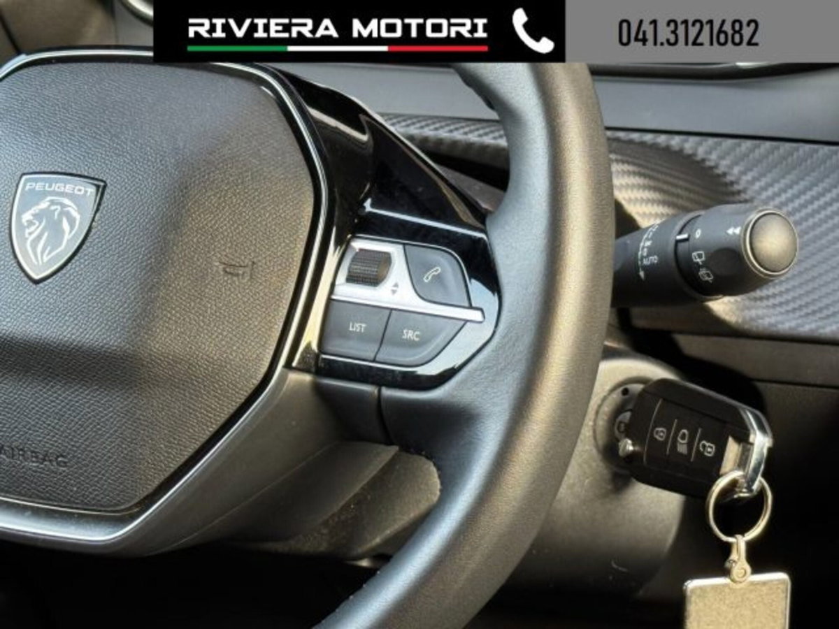 Peugeot 2008 PureTech 100 S&S Allure (13)