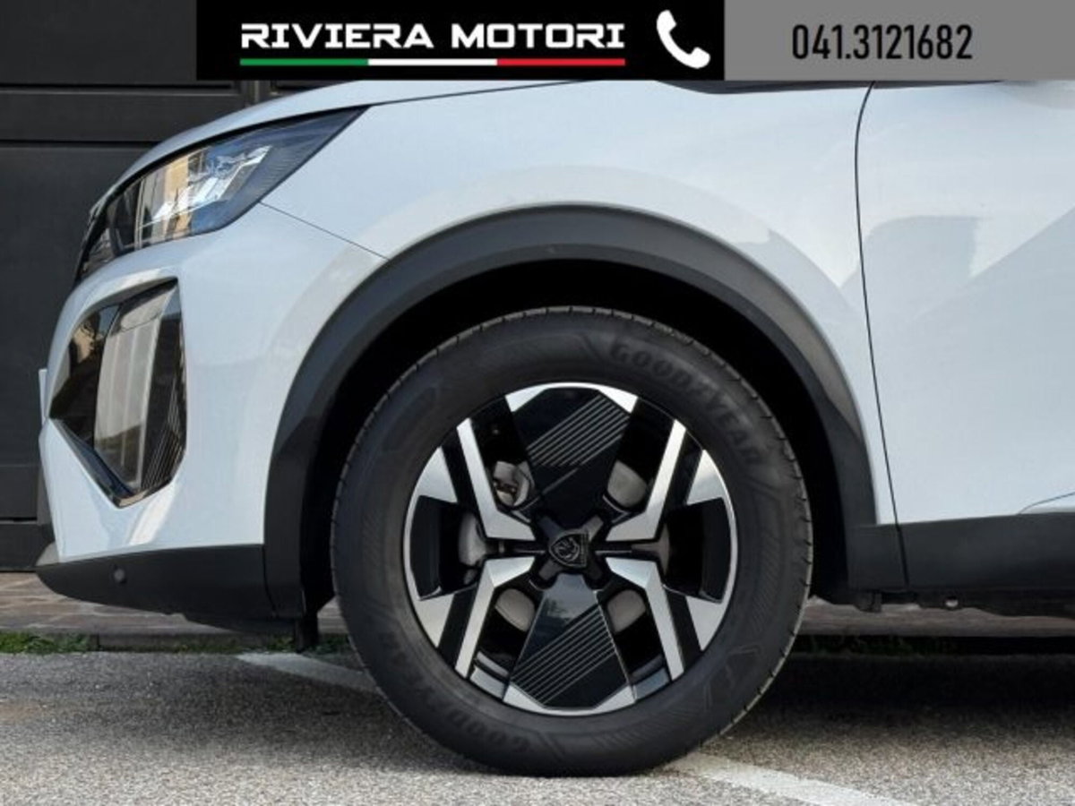 Peugeot 2008 PureTech 100 S&S Allure (3)