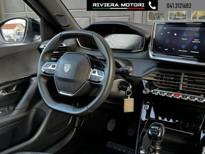 Peugeot 2008 PureTech 100 S&S Allure (4)