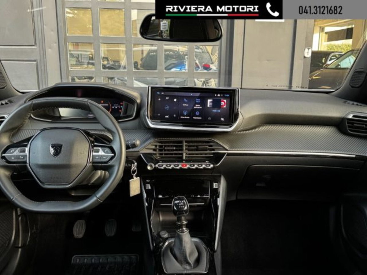 Peugeot 2008 PureTech 100 S&S Allure (5)