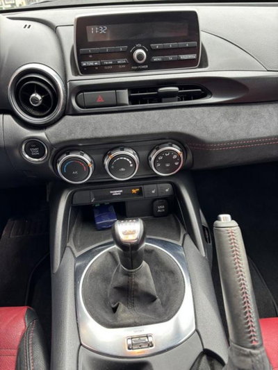 Abarth 124 Spider 1.4 Turbo MultiAir 170 CV (10)