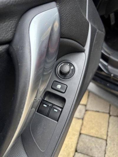 Abarth 124 Spider 1.4 Turbo MultiAir 170 CV (14)