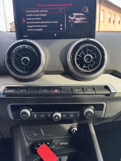 Audi Q2 Q2 30 TDI S tronic Business (18)