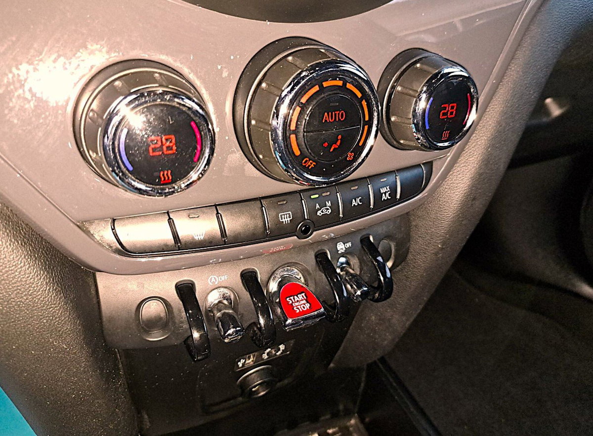 MINI Mini Countryman 2.0 Cooper D Business Countryman (17)