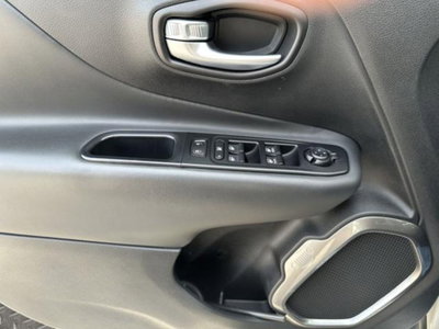 Jeep Renegade 1.6 Mjt 120 CV Limited (9)
