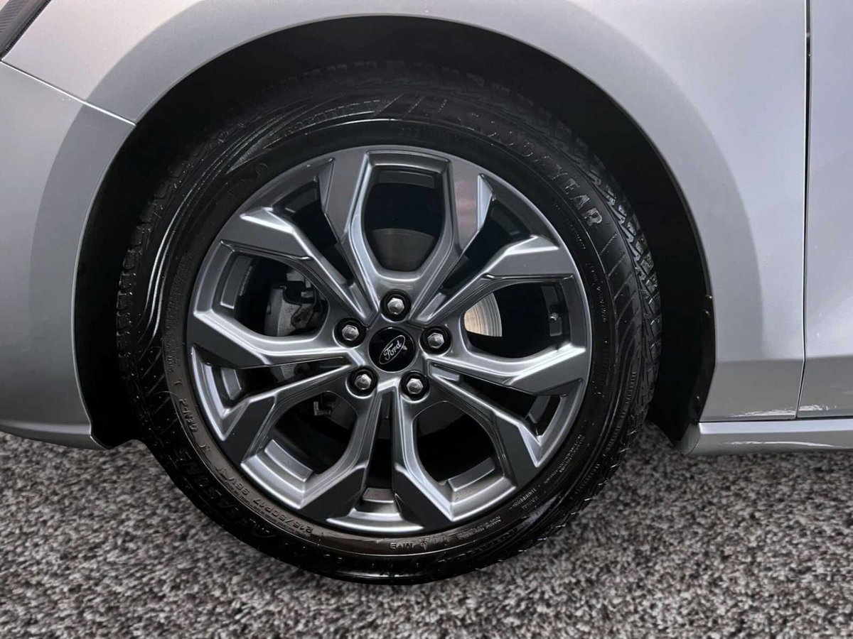 Ford Focus 1.5 ecoblue ST-Line X 115cv auto (5)