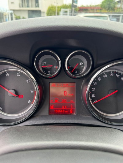 Opel Mokka 1.7 CDTI Ecotec 130CV 4x4 Start&Stop Cosmo (8)