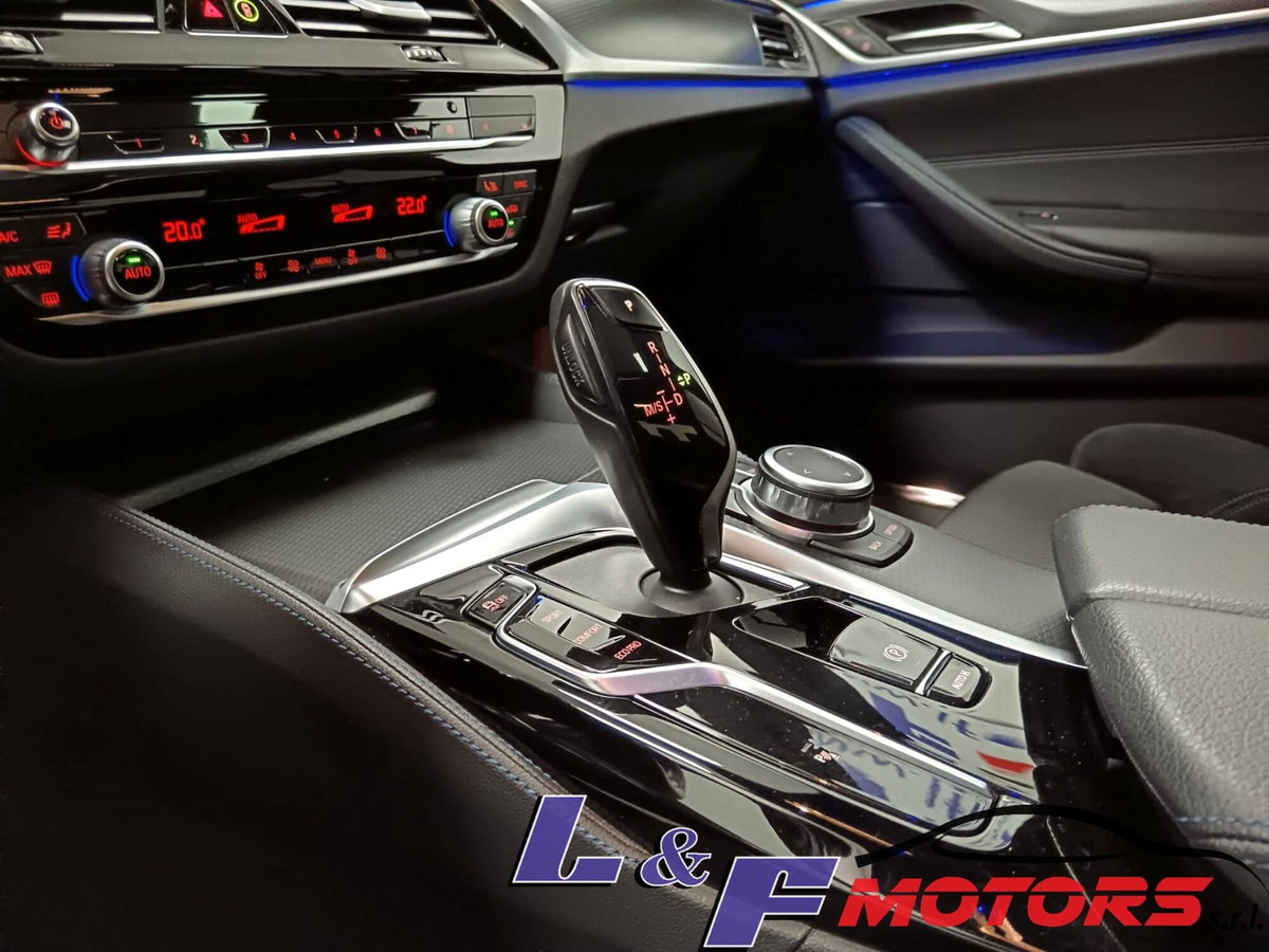 BMW Serie 5 520d xDrive Sport (15)