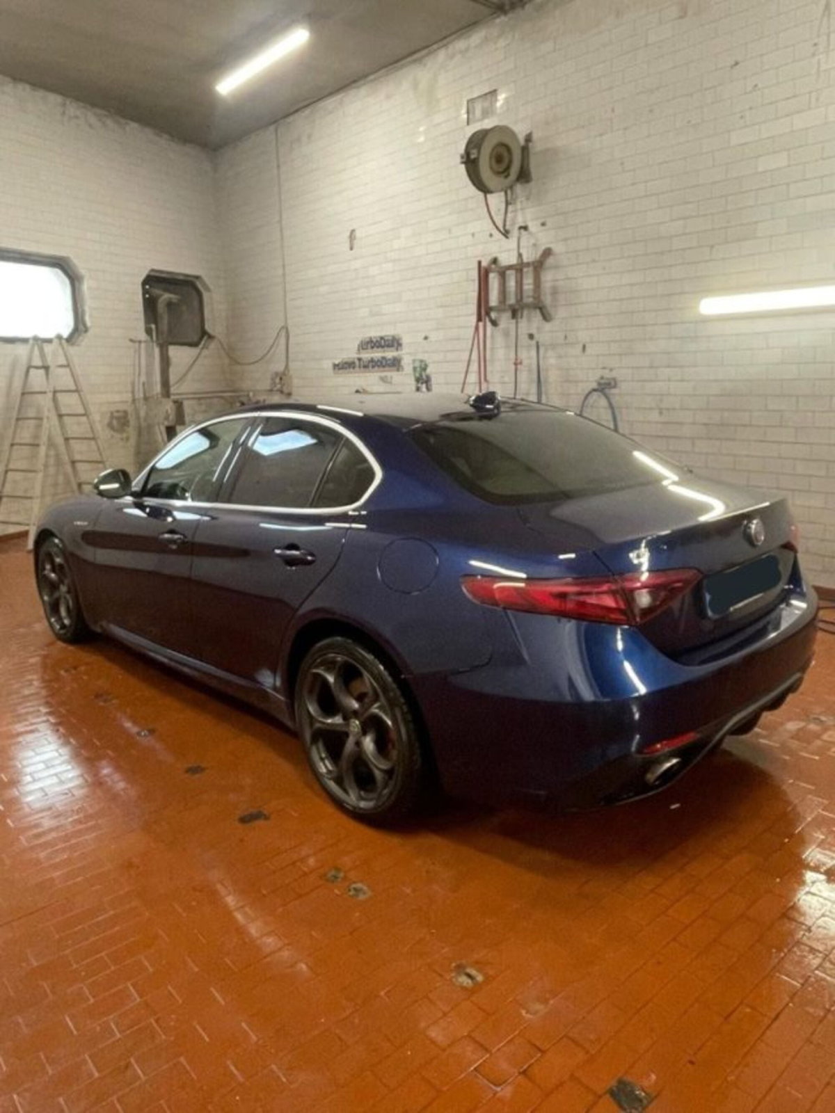 Alfa Romeo Giulia 2.2 Turbodiesel 210 CV AT8 AWD Q4 Veloce (16)