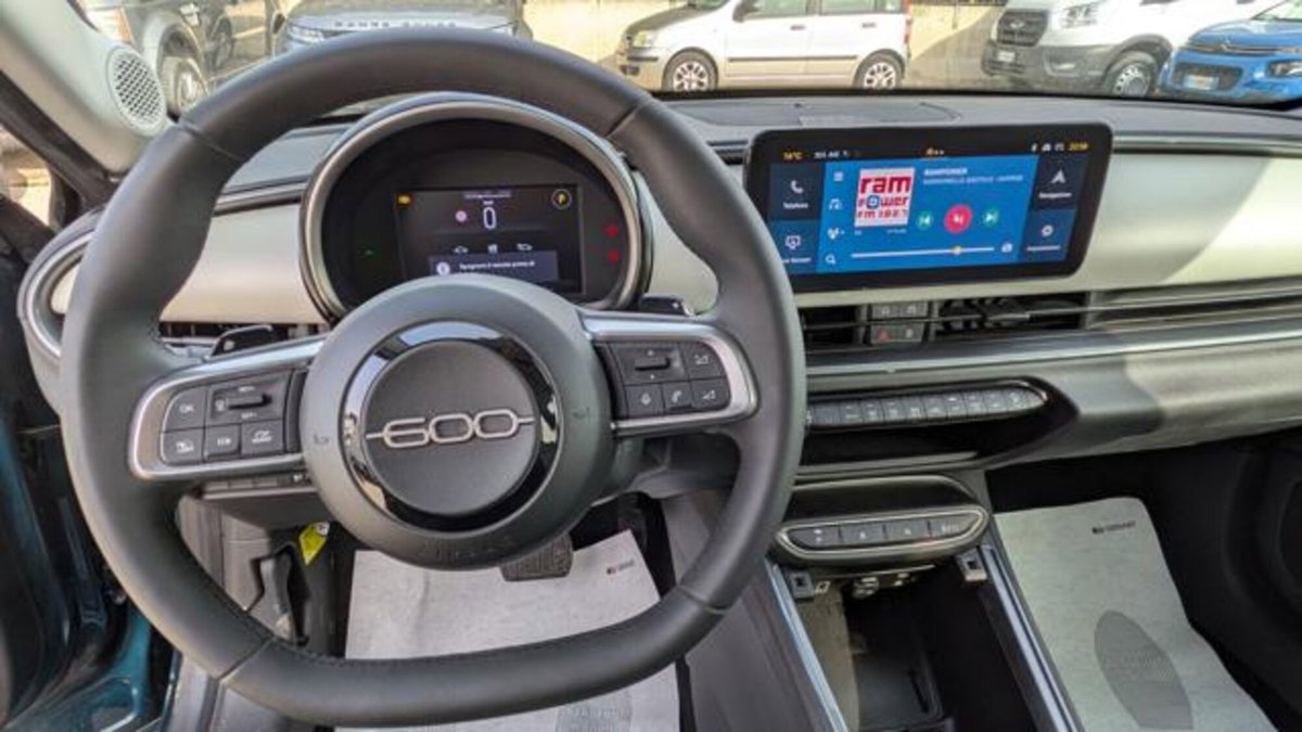 Fiat 600 1.2 hybrid La Prima 110cv auto (10)