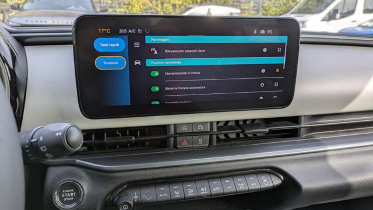 Fiat 600 1.2 hybrid La Prima 110cv auto (13)