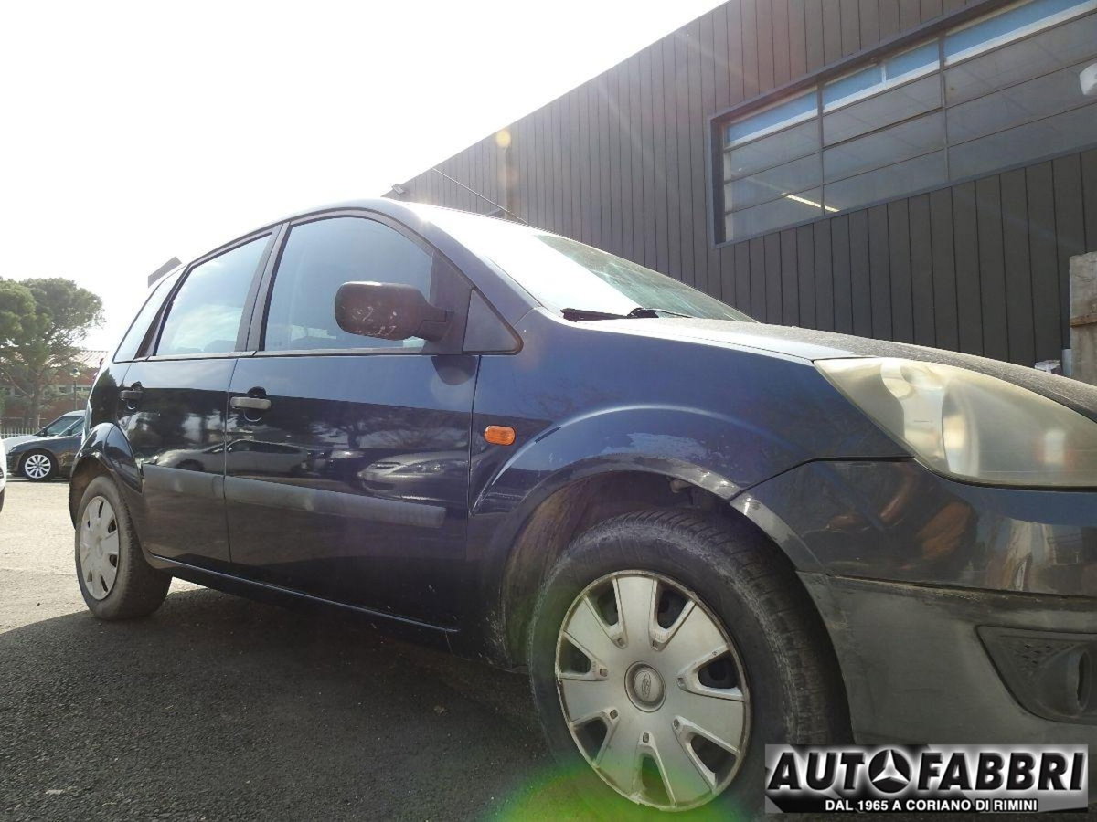 Ford Fiesta 1.4 TDCi 5p. Ghia (2)