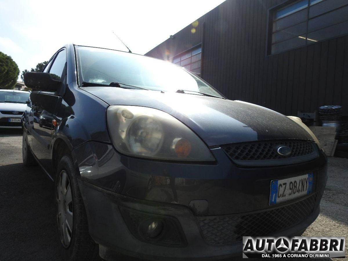 Ford Fiesta 1.4 TDCi 5p. Ghia (3)