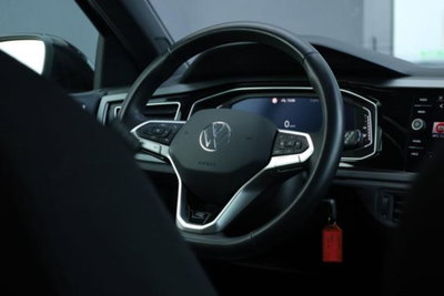 Volkswagen Taigo 1.0 tsi R-Line 115cv (10)