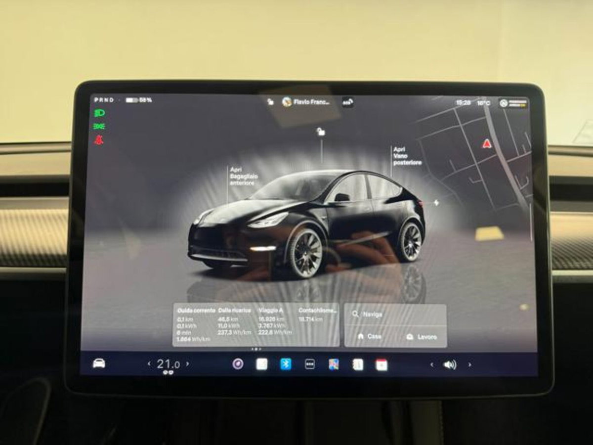 Tesla Model Y Long Range awd (20)