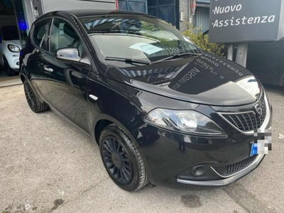 Lancia Ypsilon 1.0 FireFly 5 porte S&S Hybrid Gold Plus usata