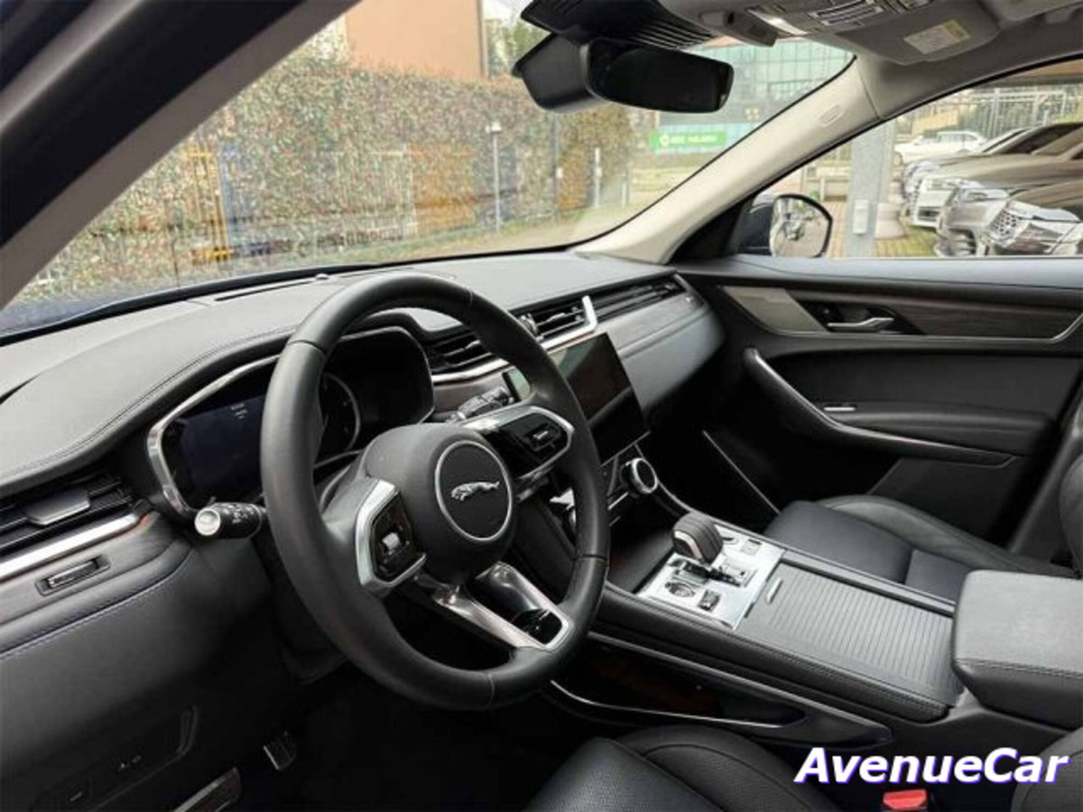Jaguar F-Pace 2.0d i4 mhev R-Dynamic HSE 90th Anniversary Edition awd 204cv auto (14)