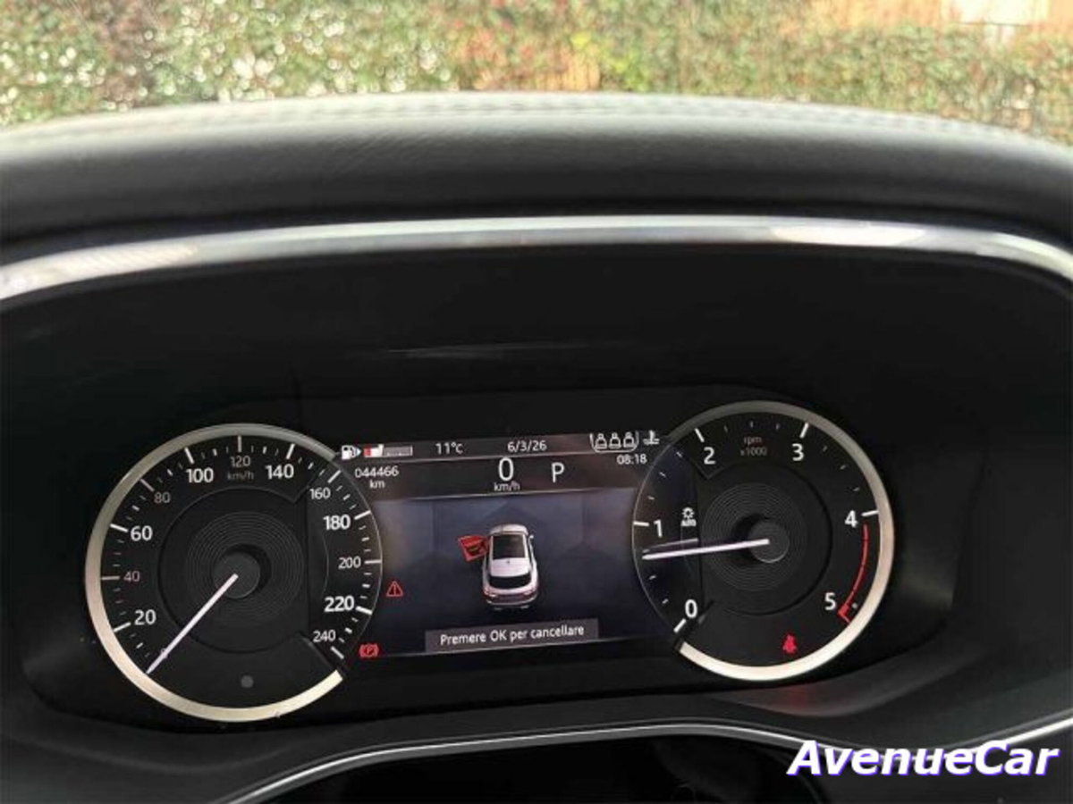 Jaguar F-Pace 2.0d i4 mhev R-Dynamic HSE 90th Anniversary Edition awd 204cv auto (16)