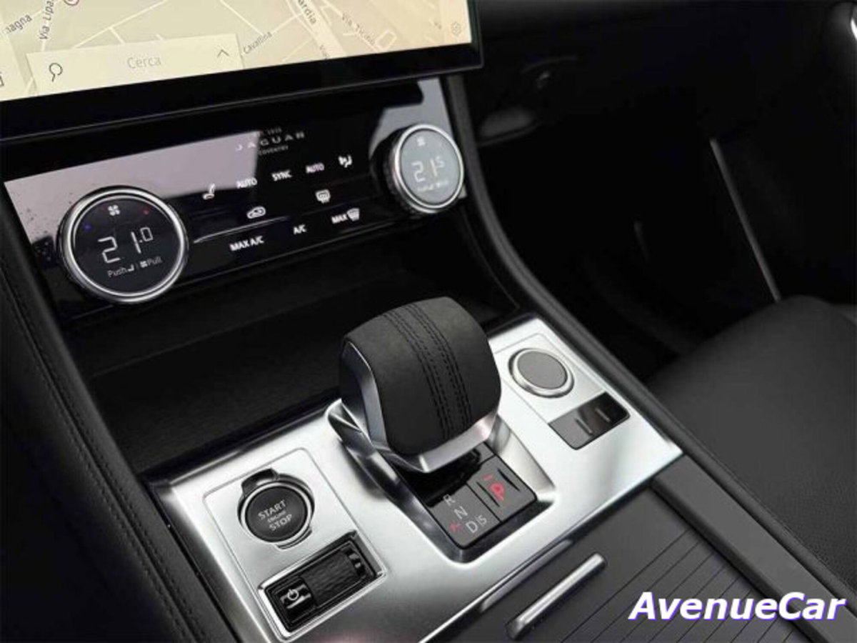 Jaguar F-Pace 2.0d i4 mhev R-Dynamic HSE 90th Anniversary Edition awd 204cv auto (19)
