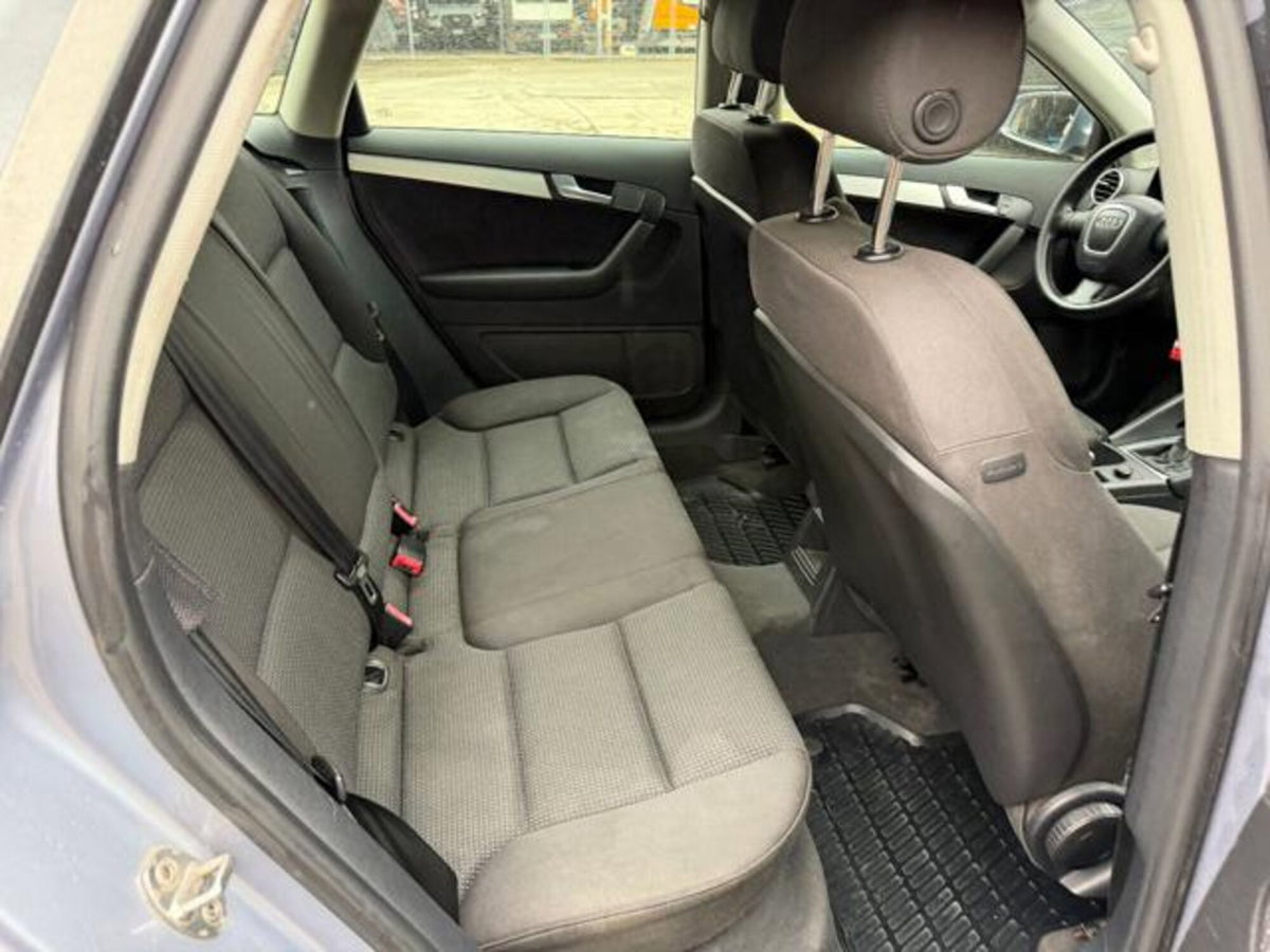 Audi A3 Sportback 2.0 16V TDI Ambition (13)