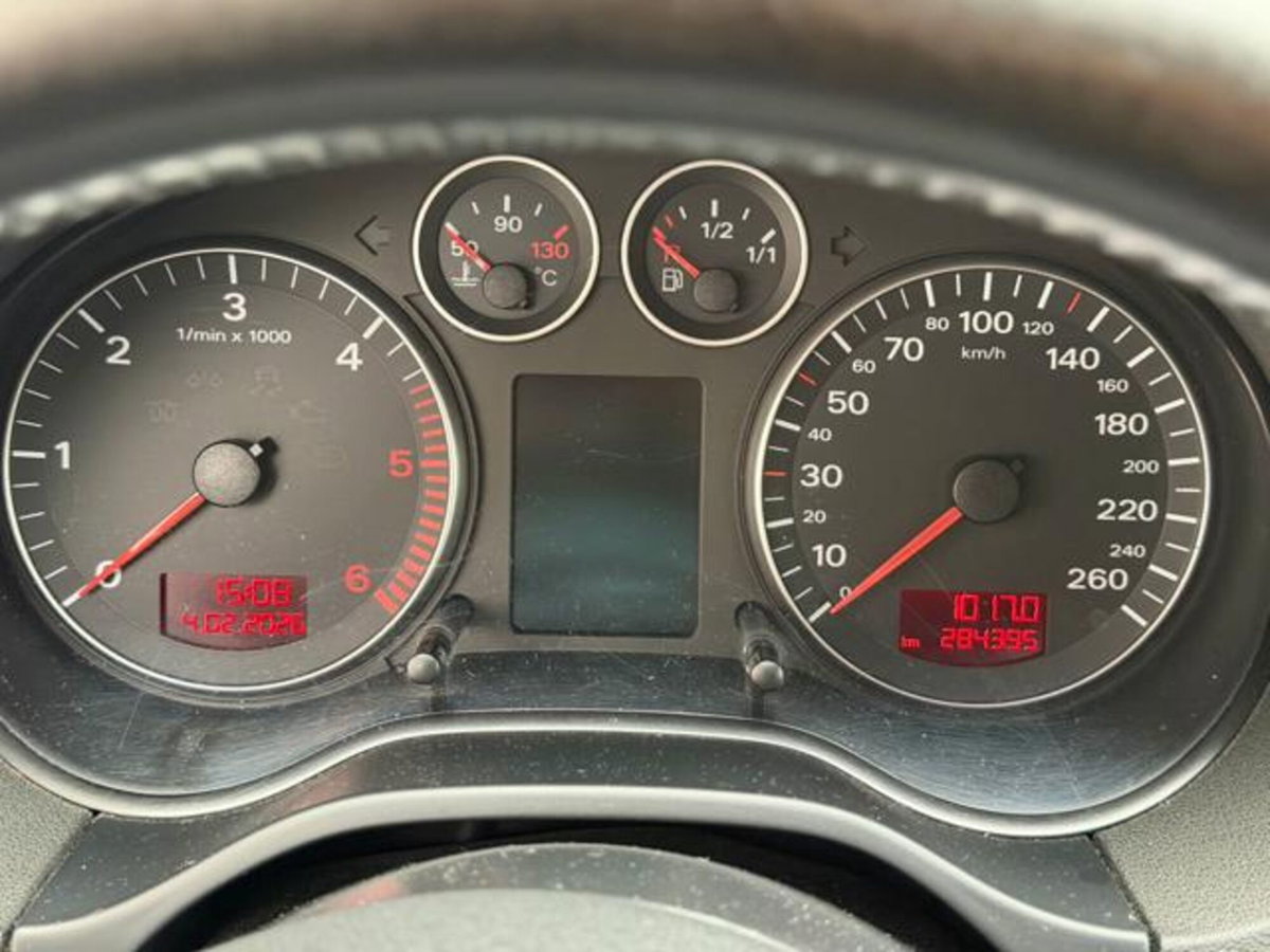 Audi A3 Sportback 2.0 16V TDI Ambition (17)