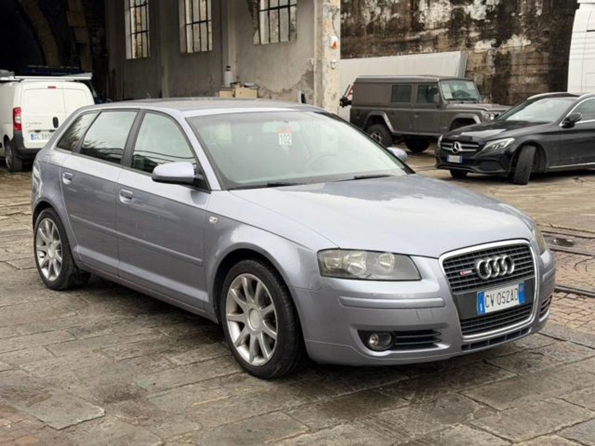 Audi A3 Sportback 2.0 16V TDI Ambition (2)