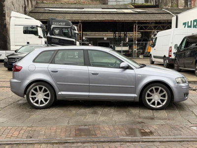 Audi A3 Sportback 2.0 16V TDI Ambition (4)