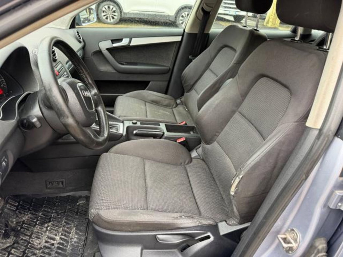 Audi A3 Sportback 2.0 16V TDI Ambition (9)