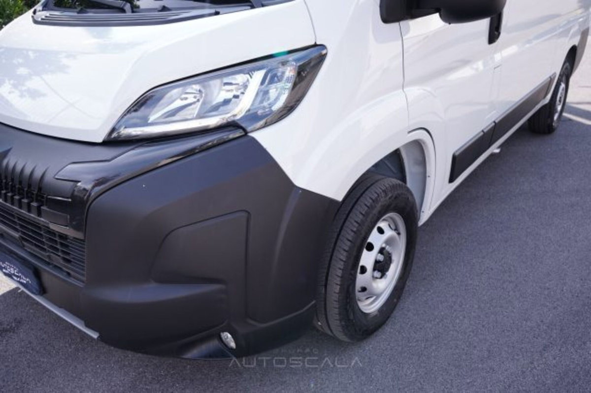 Peugeot Boxer Furgone 333 2.2 BlueHDi 140 S&S PLM-TM Furgone Premium (17)